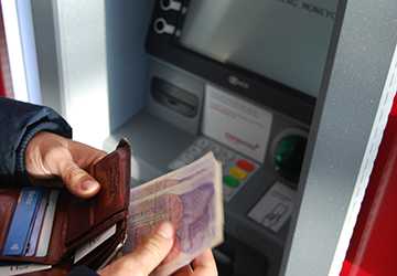 7 Tips for Safely Using ATMs